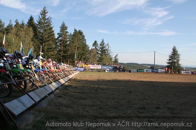 Motokros_druzstva_Kramolin_2007_foto_Jiri_Berousek_0182