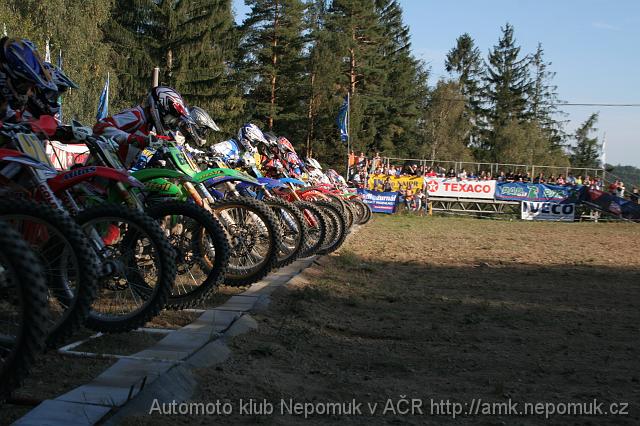 Motokros_druzstva_Kramolin_2007_foto_Jiri_Berousek_0184