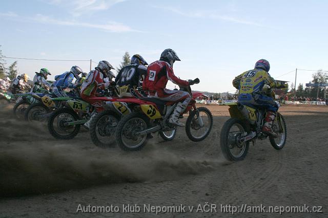 Motokros_druzstva_Kramolin_2007_foto_Jiri_Berousek_0186