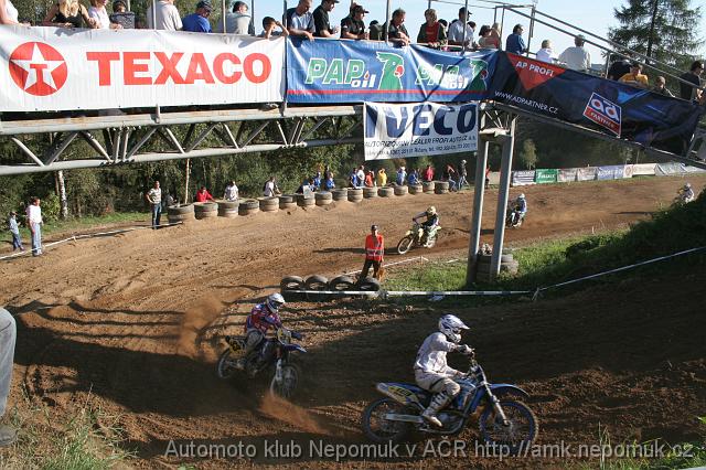 Motokros_druzstva_Kramolin_2007_foto_Jiri_Berousek_0192