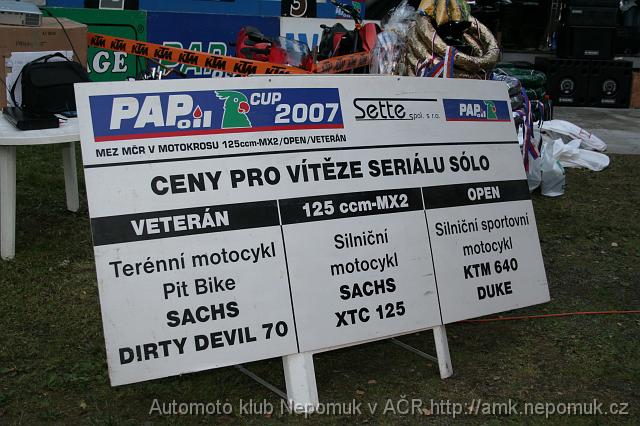 Motokros_druzstva_Kramolin_2007_foto_Jiri_Berousek_0224